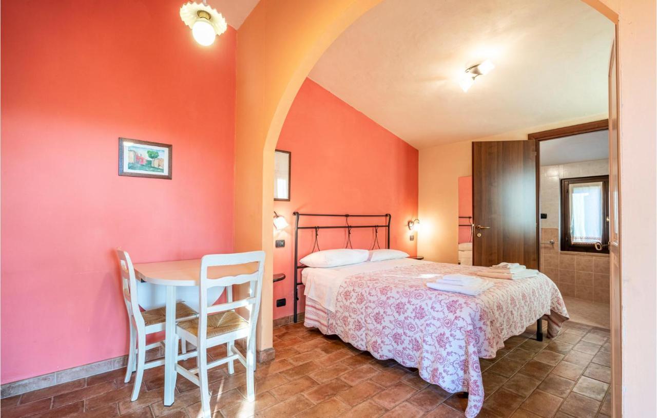 Cozy Home In San Giovanni With Wifi Montefiore dellʼAso Buitenkant foto