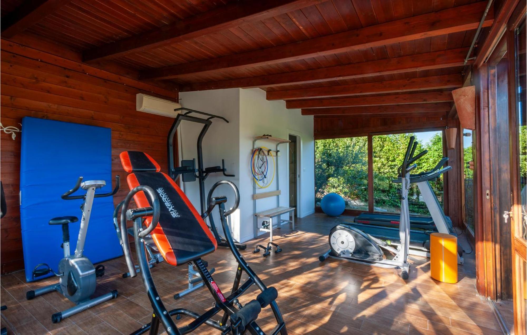 Cozy Home In San Giovanni With Wifi Montefiore dellʼAso Buitenkant foto